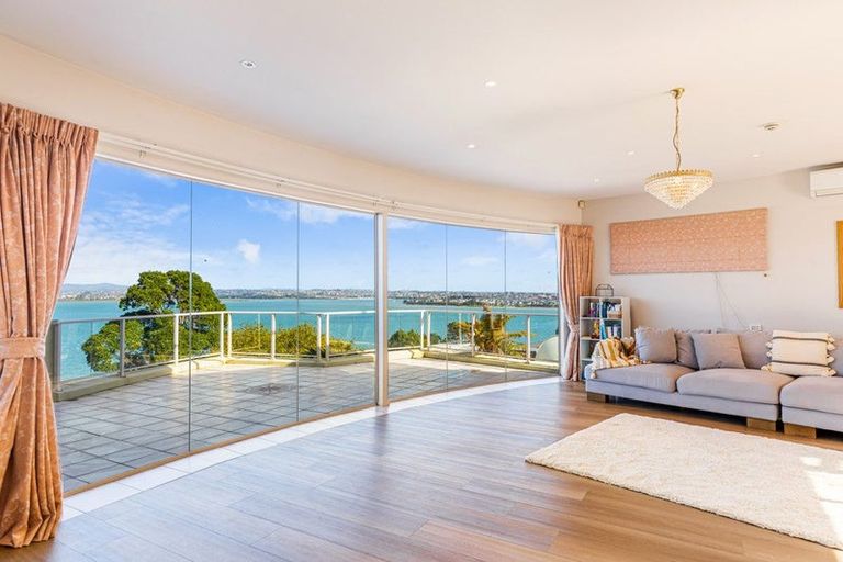 Photo of property in 9 Brigantine Drive, Beach Haven, Auckland, 0626