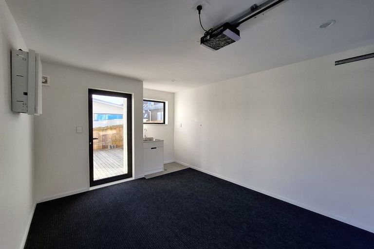 Photo of property in 70c Stanley Road, Glenfield, Auckland, 0629