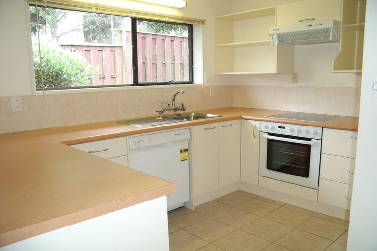 Photo of property in 2/1 Bramley Drive, Farm Cove, Auckland, 2012