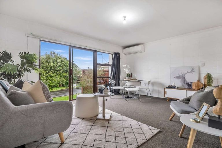 Photo of property in 2/32 Domain Street, Waiuku, 2123