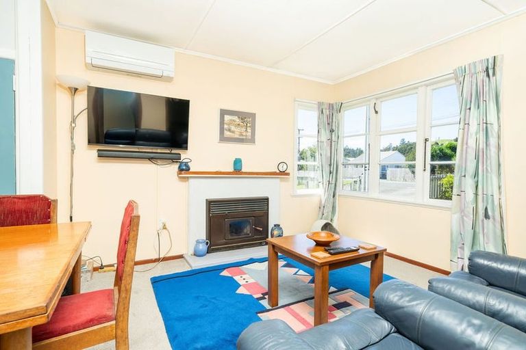 Photo of property in 63 Valley Road, Hikurangi, 0114