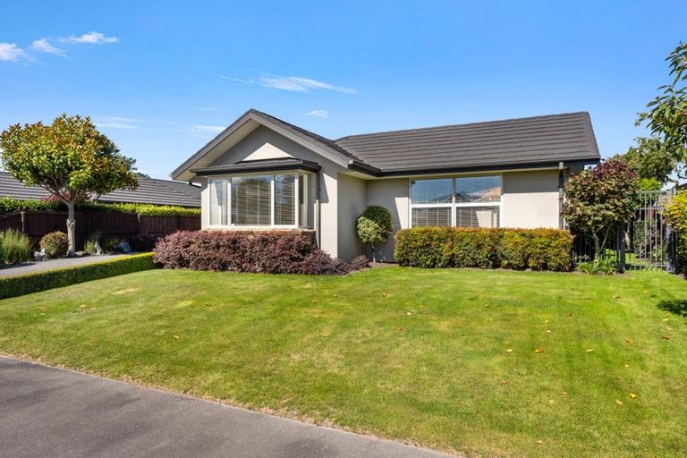 Photo of property in 21 Hyde Place, Halswell, Christchurch, 8025