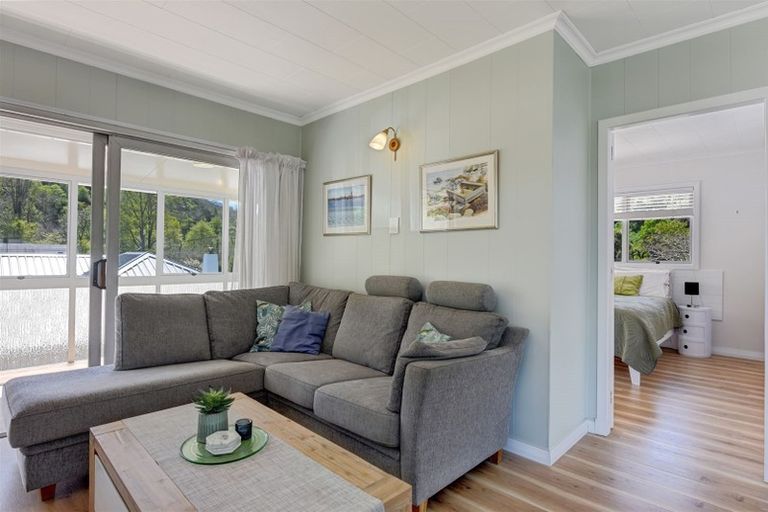 Photo of property in 15 Mill Street, Maitai, Nelson, 7010