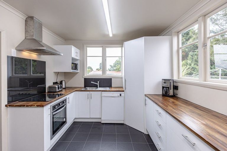 Photo of property in 1 Kotuku Street, Castlecliff, Whanganui, 4501