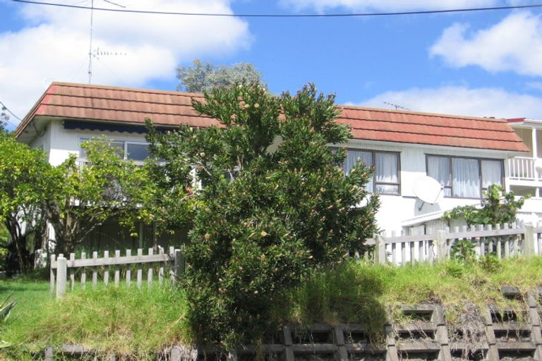 Photo of property in 98 Saddleback Rise, Murrays Bay, Auckland, 0630