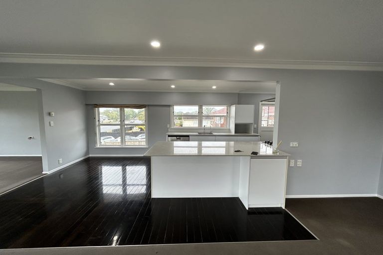 Photo of property in 231 Pakuranga Road, Pakuranga, Auckland, 2010