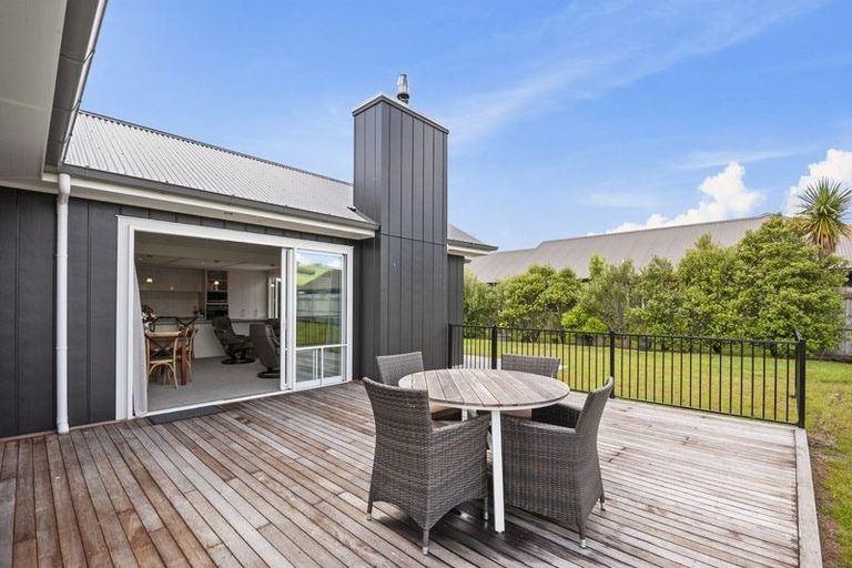 Photo of property in 18 Pukeko Way, Kinloch, Taupo, 3377