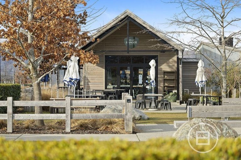 Photo of property in 2 Northburn Road, Wanaka, 9305