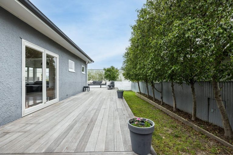 Photo of property in 47a Napier Road, Havelock North, 4130