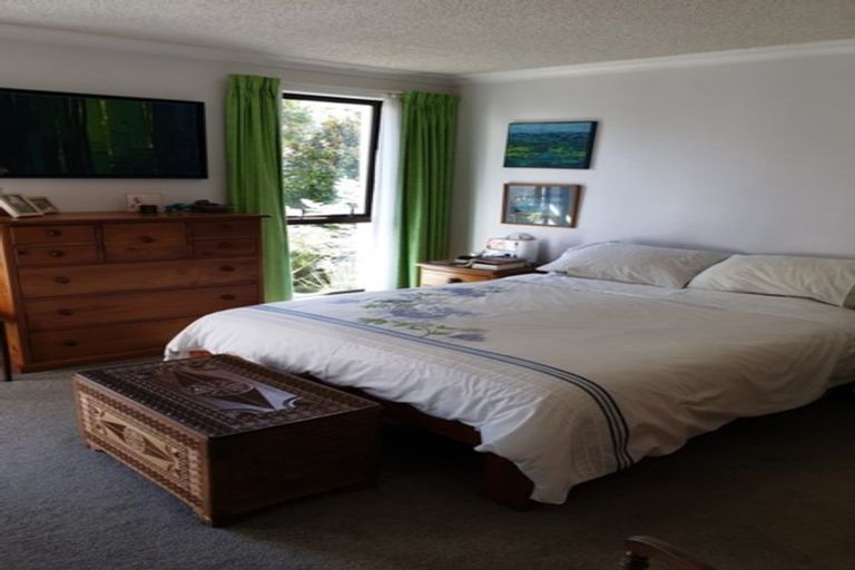 Photo of property in 20 Broadway, Picton, 7220