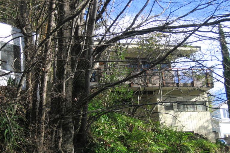 Photo of property in 16 Burns Road, Hospital Hill, Napier, 4110