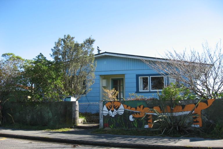 Photo of property in 5 Beach Street, Hokitika, 7810