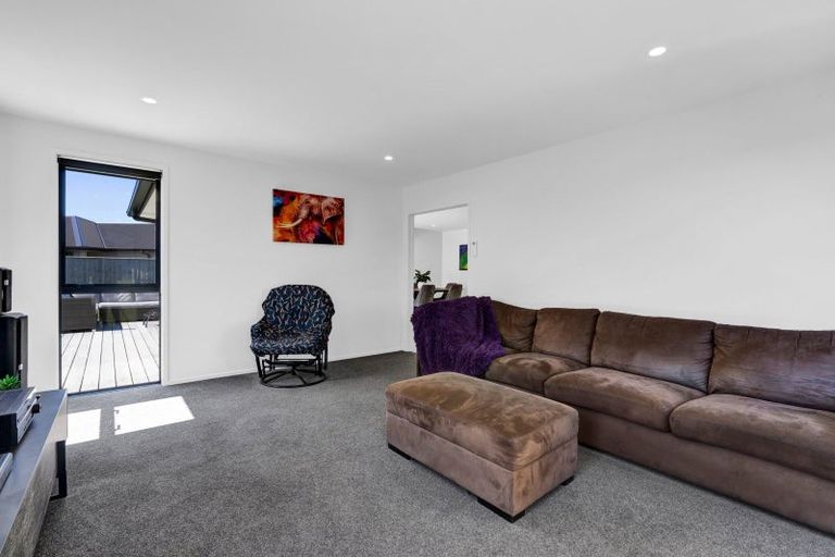 Photo of property in 44 Aratapu Street, Waitara, 4320