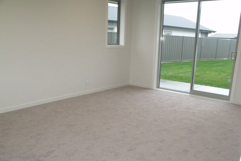 Photo of property in 19 Ruahine Road, Poraiti, Napier, 4112