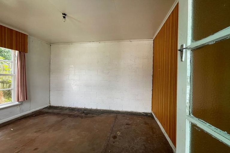 Photo of property in 4 Gibbs Crescent, Wainuiomata, Lower Hutt, 5014