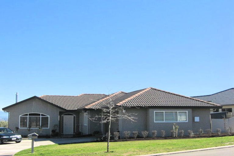 Photo of property in 22 Hikanui Drive, Havelock North, 4130