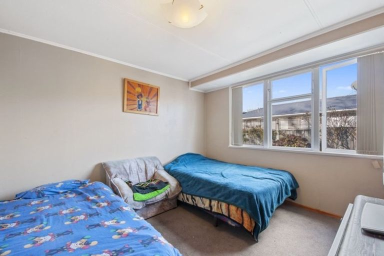 Photo of property in 27 Te Rangitautahanga Road, Turangi, 3334