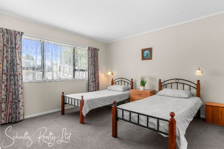 Photo of property in 13a Whaka Street, Maungaturoto, 0520