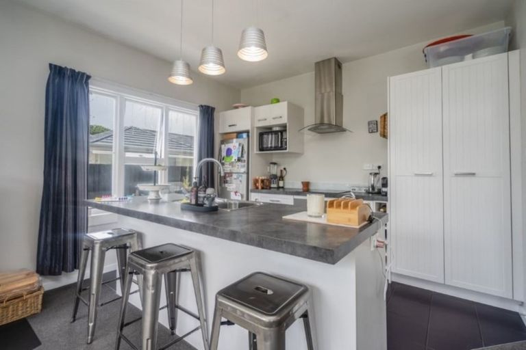 Photo of property in 102 Woodham Road, Linwood, Christchurch, 8062