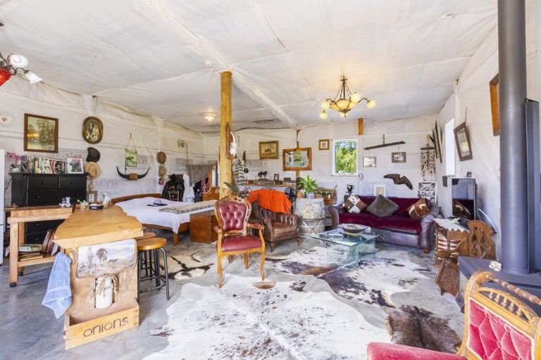 Photo of property in 22 Highlands Drive, Waipawa, 4277