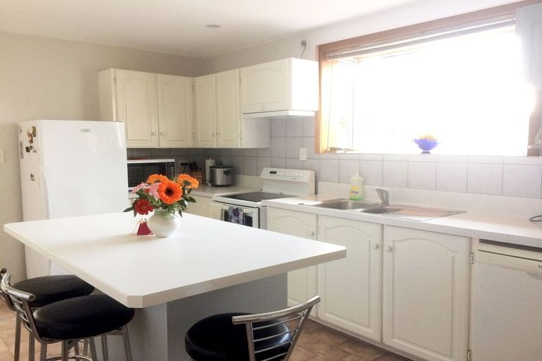 Photo of property in 6b Coniston Avenue, Ilam, Christchurch, 8041