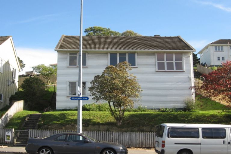 Photo of property in 135 Mungavin Avenue, Ranui, Porirua, 5024
