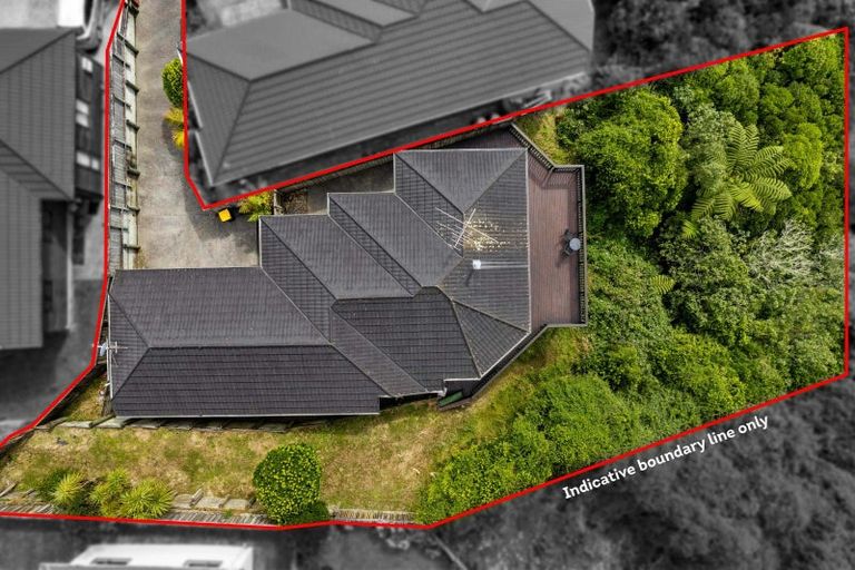 Photo of property in 6a Marjory Close, Broadmeadows, Wellington, 6035