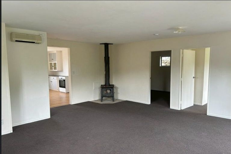 Photo of property in 1 Cotter Street, Greytown, 5712