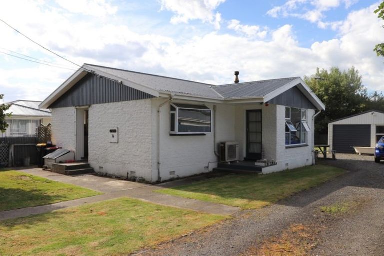 Photo of property in 74 Moa Street, Waikiwi, Invercargill, 9810