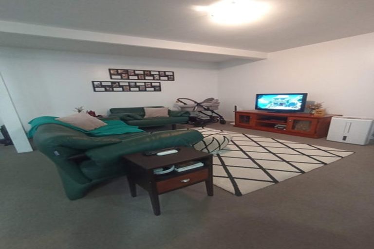 Photo of property in 75 Mountbatten Avenue, Hillcrest, Auckland, 0627