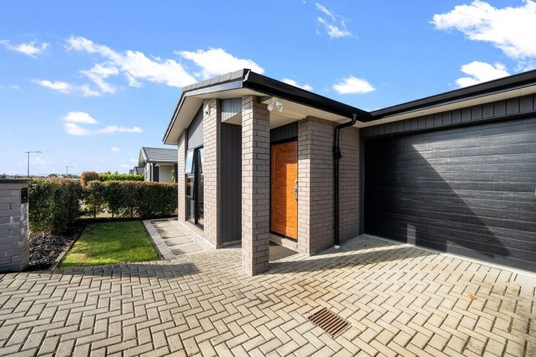 Photo of property in 33 Taikaranga Street, Pukekohe, 2120