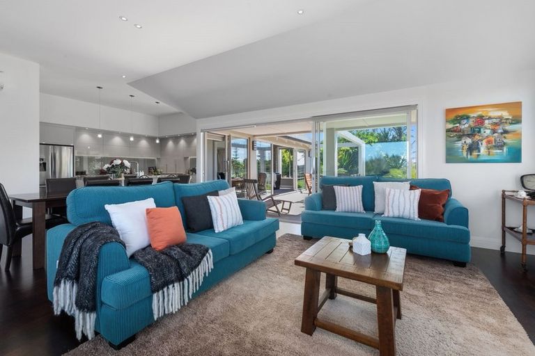 Photo of property in 104 Vaughans Road, Long Bay, Albany, 0792