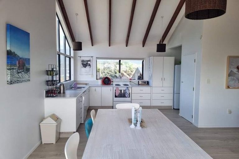 Photo of property in 273 Peka Peka Road, Peka Peka, Waikanae, 5391