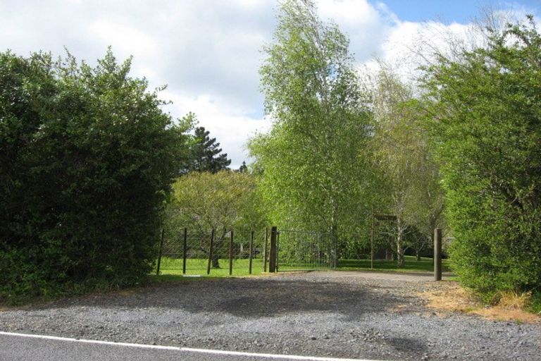 Photo of property in 5 Kauri Road, Whenuapai, Auckland, 0618