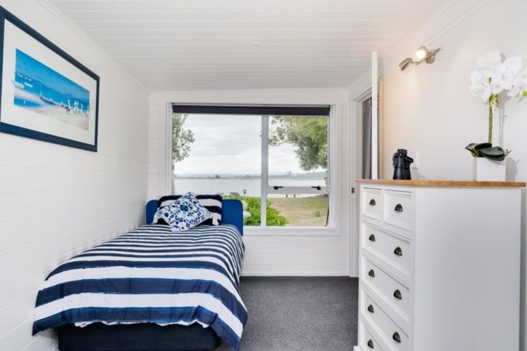 Photo of property in 604 Pukehina Parade, Pukehina, Te Puke, 3189