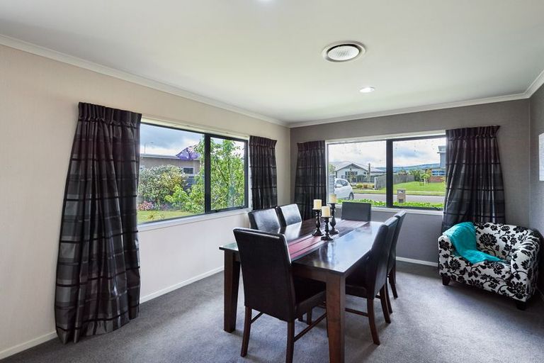 Photo of property in 27 Rodeo Drive, Kelvin Grove, Palmerston North, 4414