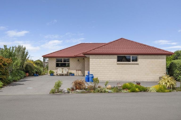 Photo of property in 28 Ara Drive, Redwoodtown, Blenheim, 7201