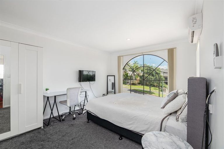 Photo of property in 76 San Valentino Drive, Henderson, Auckland, 0612