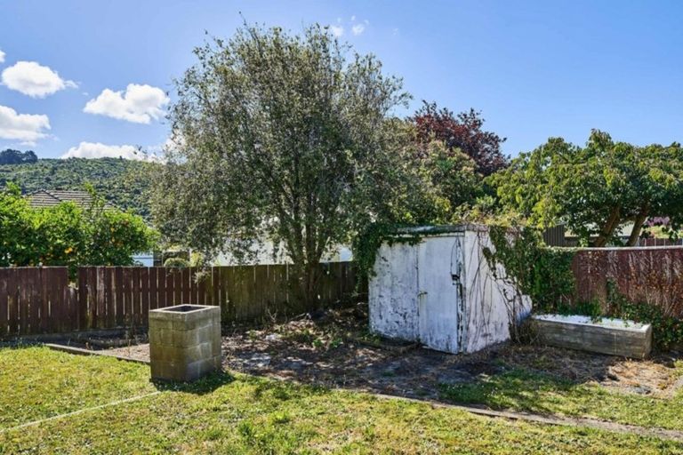 Photo of property in 3 Norris Grove, Taita, Lower Hutt, 5011