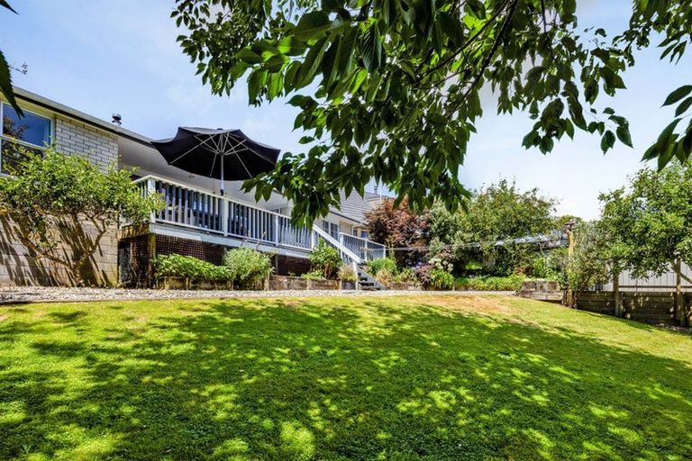 Photo of property in 11 Elder Grove, Whalers Gate, New Plymouth, 4310