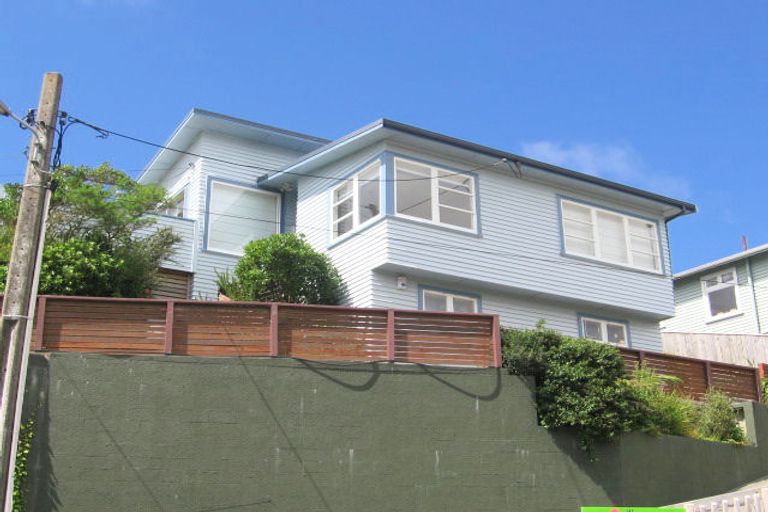 Photo of property in 143 Karepa Street, Brooklyn, Wellington, 6021