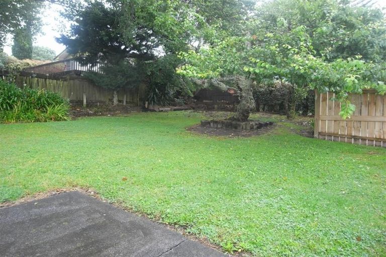 Photo of property in 5 Libra Street, Glen Eden, Auckland, 0602