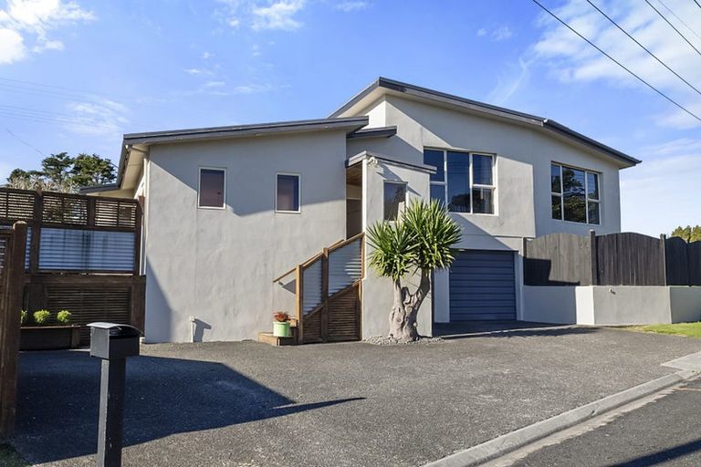 Photo of property in 426 South Road, Omata, New Plymouth, 4374