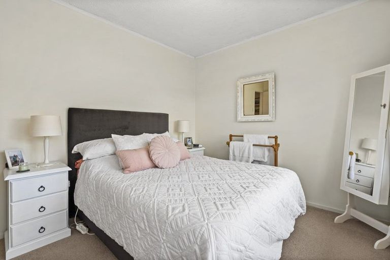Photo of property in 108 Thornton Road, Cambridge, 3434