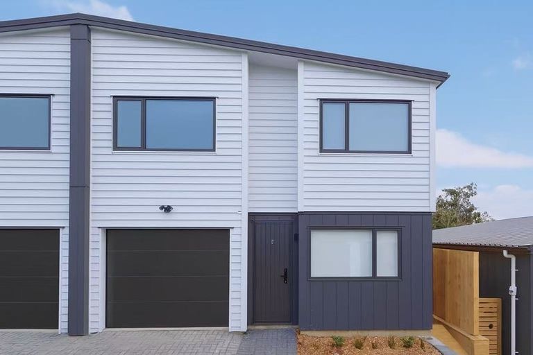 Photo of property in 5/25 Hutchinson Avenue, New Lynn, Auckland, 0600