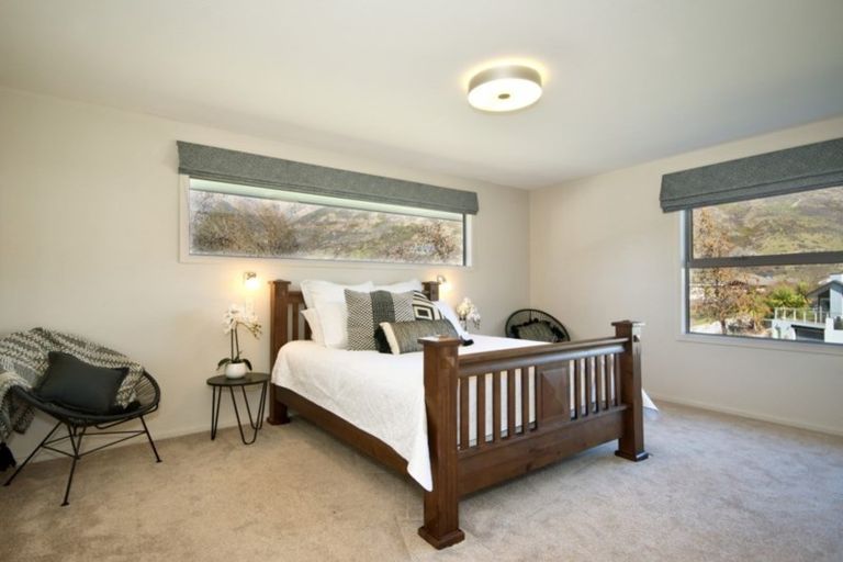 Photo of property in 3 Widgeon Place, Lake Hayes, Queenstown, 9304
