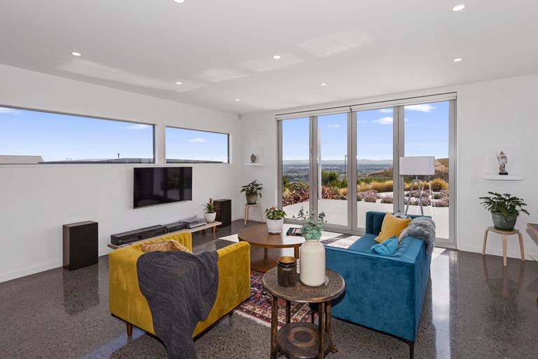 Photo of property in 348 Kennedys Bush Road, Kennedys Bush, Christchurch, 8025