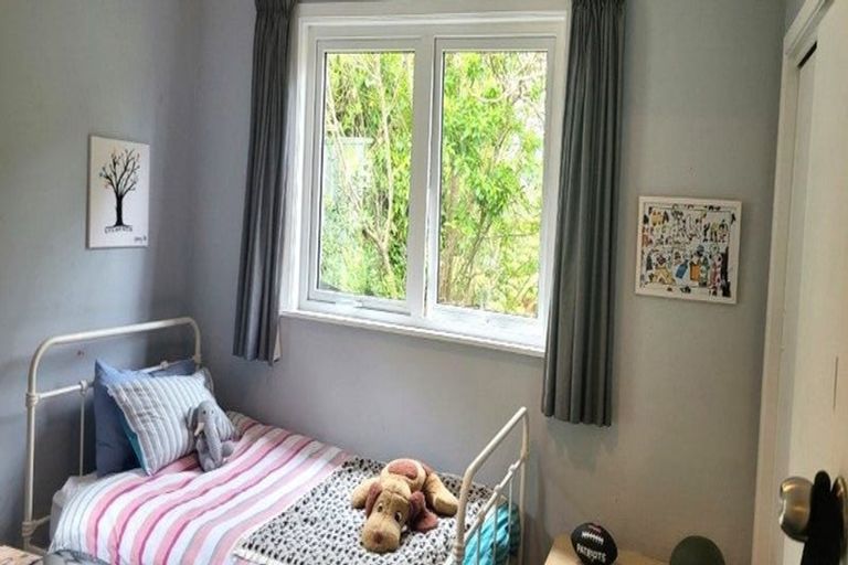 Photo of property in 6 View Road, Titahi Bay, Porirua, 5022