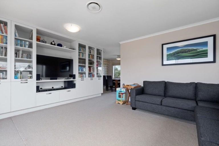 Photo of property in 8 Adelphi Place, Albany, Auckland, 0632
