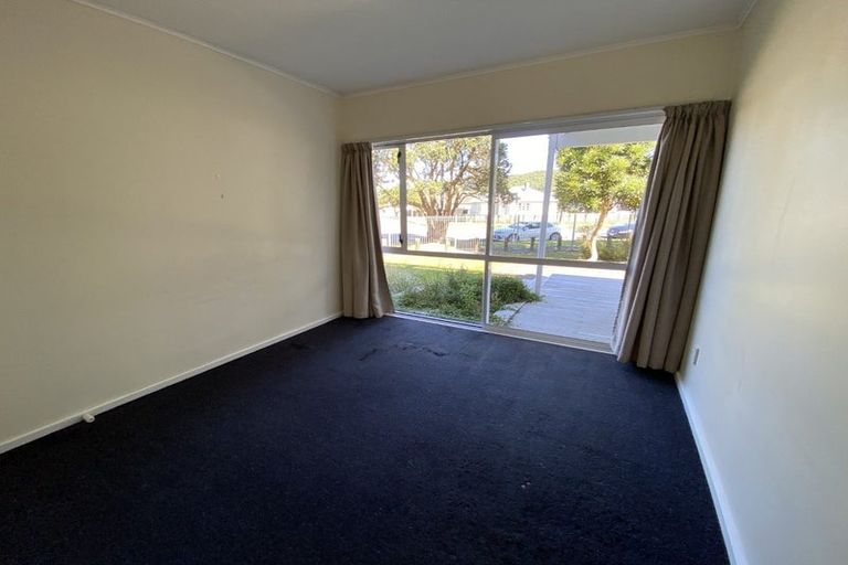 Photo of property in 95 Farmer Crescent, Taita, Lower Hutt, 5011